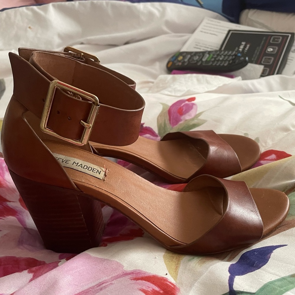 Steve Madden Leather 3” Sandals/Heels. Worn Once Excellent Condition